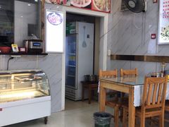 -滋滋香馄饨(听海路店)