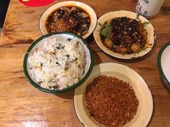 -拈签一笑黄牛肉辣卤串串