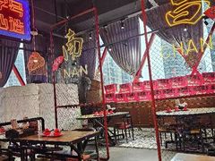 -老闵田螺馆·南昌特色小炒(梦时代店)