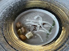 黑松露蘑菇汤-YUE·6·西式融合餐厅(外滩六号店)
