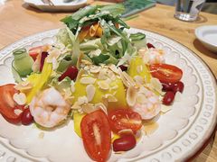 芒果鲜虾牛油果沙拉-五感食喜(南城店)