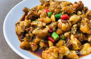 Sauce-Braised Stone Chicken