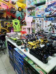 -百荣二期玩具城