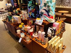 零售区-星巴克(宝山万达店)
