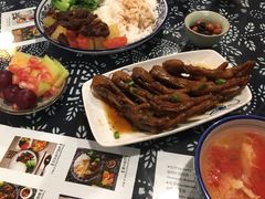 -蜗牛小馆醉乡民谣云南菜(惠新西里店)