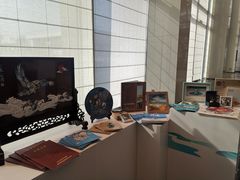 -深圳国际会展中心希尔顿酒店(前海华发冰雪世界店)
