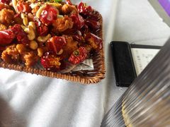 -吴越荣记苏州菜·松鼠桂鱼100%活鱼现做(斜塘老街店)