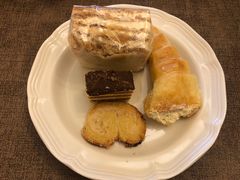 -上海哈尔滨食品厂(长宁龙之梦购物公园店)