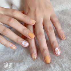 -爱美睫美甲会馆