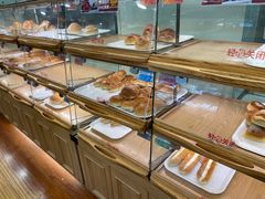 面包甜点陈列柜-新侨三宝乐面包店(崇文门店)