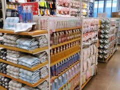 -名创优品(万达广场河东店)