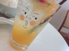 气泡水-Cheevit Cheeva(Sirimangkalajarn)