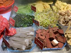 -成都你六姐·牛肉冒菜(城市集市合生汇店)