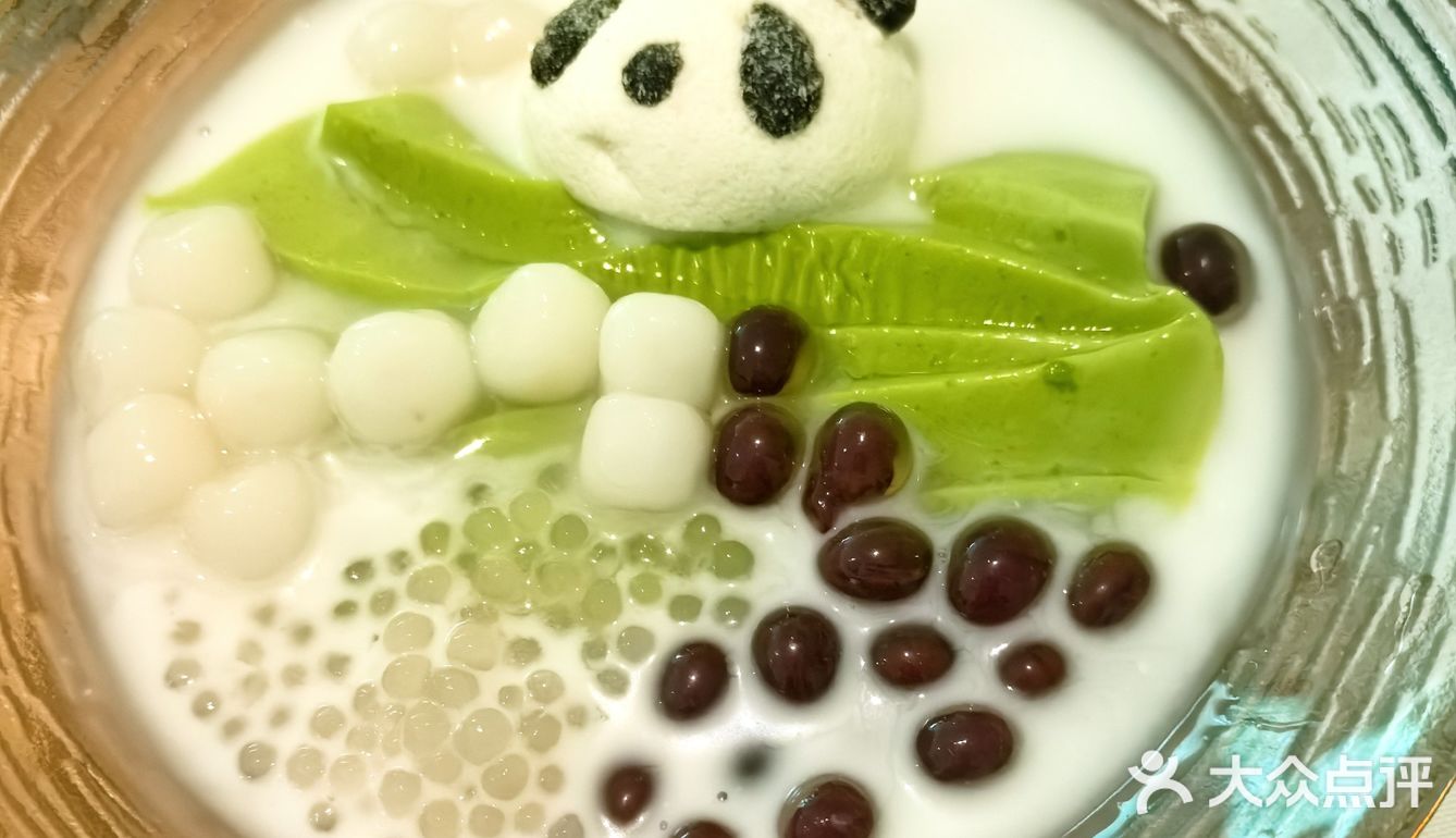 特别适合带着孩子来打卡。虽说是川菜馆儿