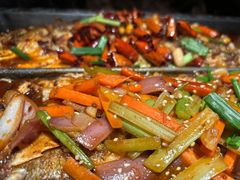 -鸣记脆皮烤鱼·海鲜烤鱼(亿合城店)