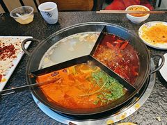 -渝里重庆火锅(航天城店)