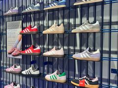 -adidas(滔搏朝阳大悦城店)