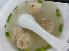 贡丸汤-东街钟楼肉粽(总店)