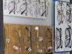 -光明眼镜·蔡司授权(徐泾店)