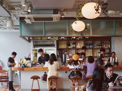 -ROAST coffee & eatery