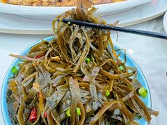 -丹水桥地锅鱼·翘嘴鲌·地方特色全鱼宴(丹江口大坝店)