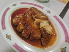 玫瑰豉油鸡（例）-东鑫记港式茶餐厅(南京东路店)