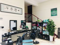 -Hello Lady发型设计