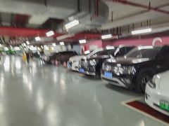 -恒基名人购物中心·停车场