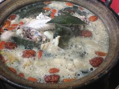 水魚-花苑美食横琴生蚝火锅(拱北粤华路店)
