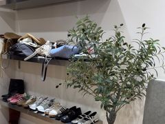 -眷顾自助服装工作室(中南金石国际广场A座店)