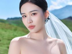 -喜爱高定婚纱摄影