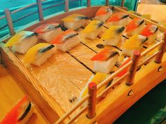 -荣誉国际酒店-云顶旋转餐厅