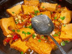 砂锅豆腐-费大厨辣椒炒肉(高铁吾悦广场店)
