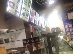-陇上全荟兰州传统牛肉面(延吉路店)