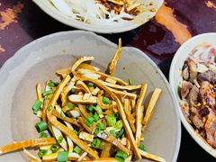 -九九豆花馆(解放碑步行街店)