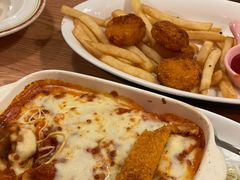 -玛格萝妮比萨屋(陆家浜路店)