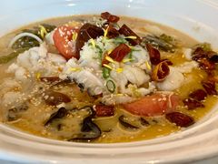 酸菜石斑鱼-玖尹-新派中式餐酒馆