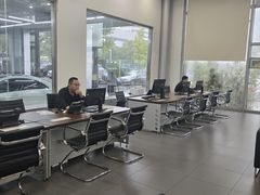 -奔驰利星行(北京花乡店)