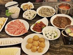 -云中捞高空旋转餐厅(商茂世纪广场店)