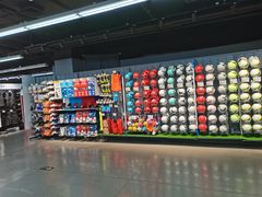 -迪卡侬(西三旗店)