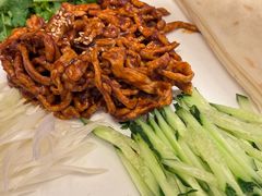 -关东小磨东北菜(上海长风大悦城店)