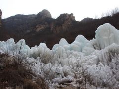-大平台龙居瀑布旅游区