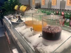 -金滏山·烤肉海鲜火锅自助(襄阳万达店)