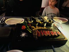 -弦月窗LUNETTE BY AMANDA(复兴路店)