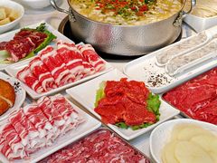 -德林酸菜鱼火锅(南丹店)