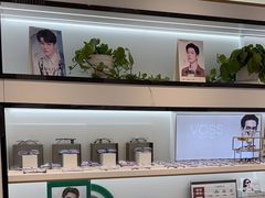 -J-Optical佳视明眼镜·蔡司视觉(青岛金茂览秀城店)