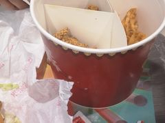 -麦当劳(轻轨曹杨路店)