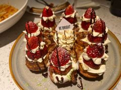 草莓忌廉华夫饼-BE BRIGHT KITCHEN(正佳广场店)