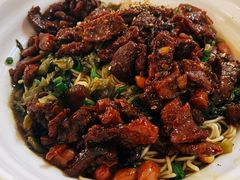 -阿阳牛腩腌面店