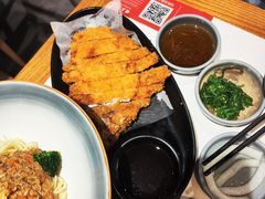 -馋三尺蟹粉小笼(人民广场店)